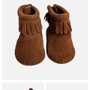 Minnetonka brown tan suede baby shoes size 3